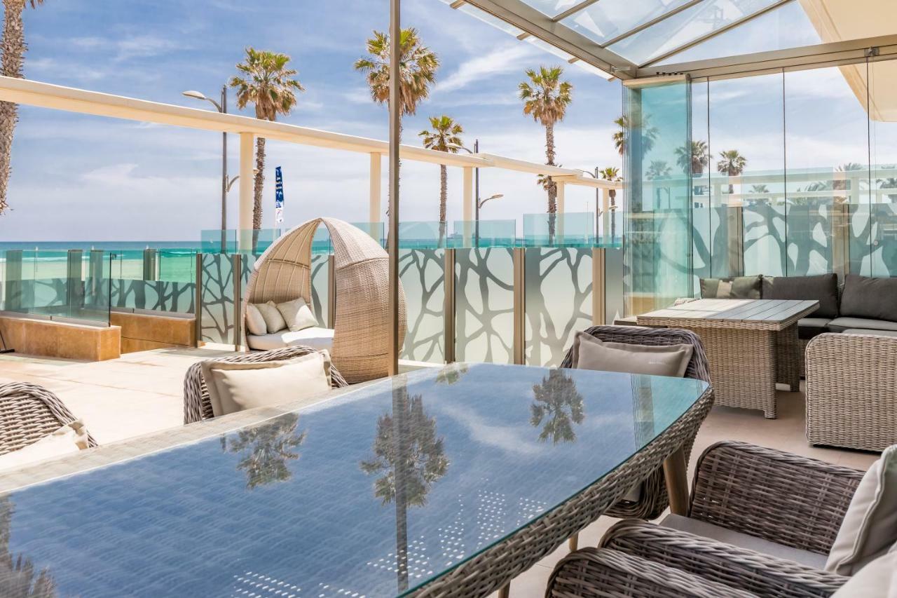 Luxury Beach Front Apartment With Pool Valencia Luaran gambar