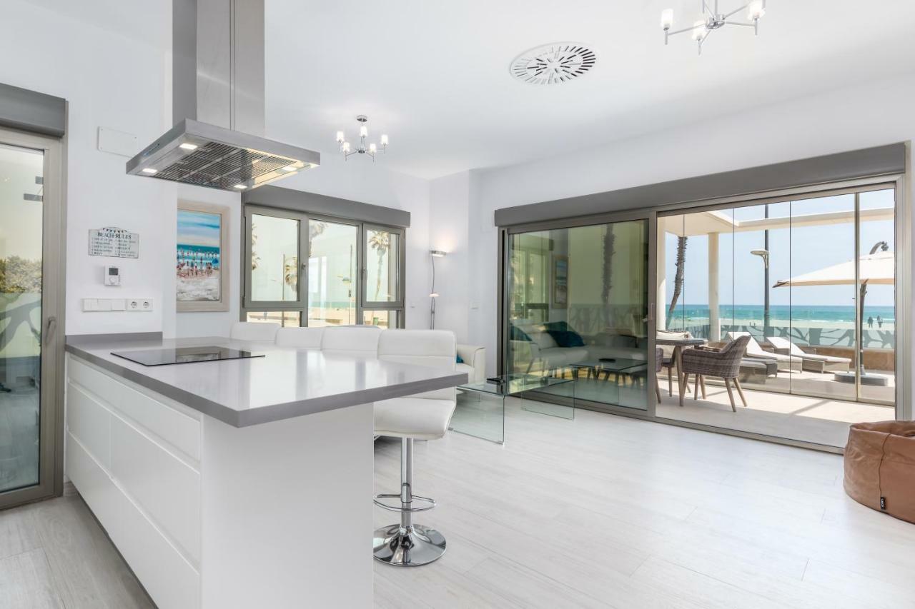 Luxury Beach Front Apartment With Pool Valencia Luaran gambar