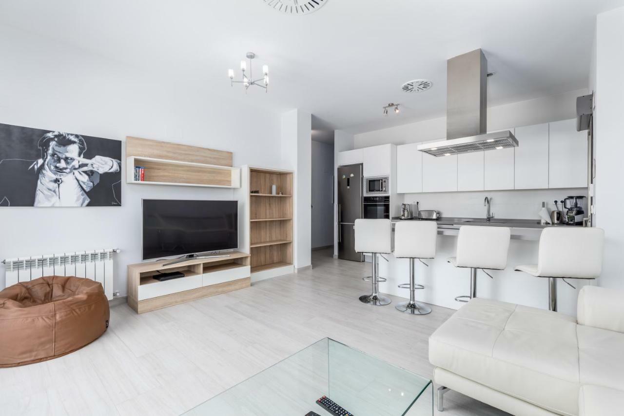 Luxury Beach Front Apartment With Pool Valencia Luaran gambar