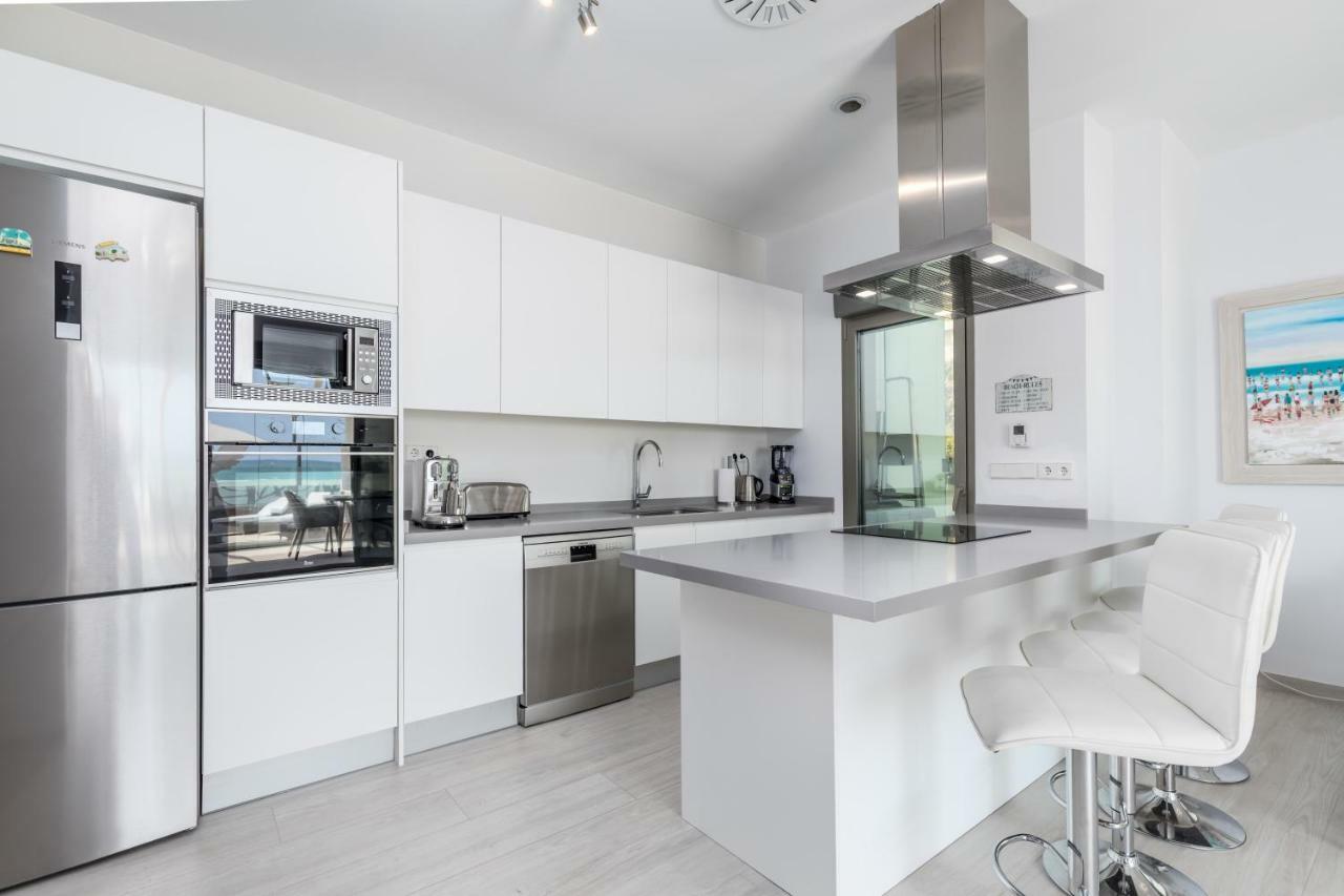 Luxury Beach Front Apartment With Pool Valencia Luaran gambar