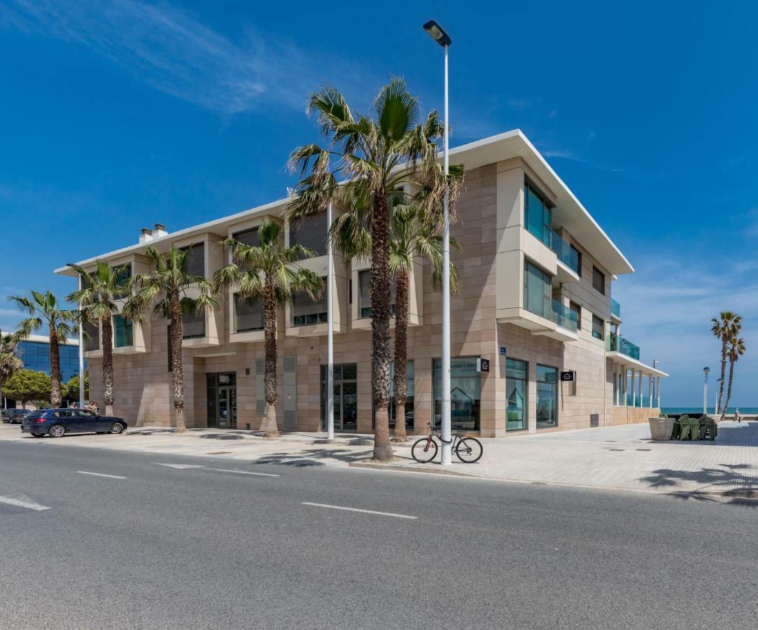 Luxury Beach Front Apartment With Pool Valencia Luaran gambar